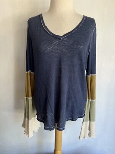 WE THE FREE PEOPLE Women's Multi-Color Linen Bell Bottom Sleeve Top Small - Picture 1 of 6