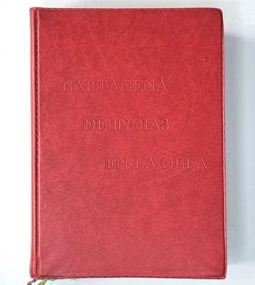 RARE 1964 2nd Ed CARTAGENA DE INDIAS EN LA OLLA  Cookbook - de Zurek - Columbian - Image 1 of 4