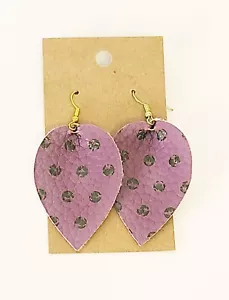 Pendientes colgantes ligeros de imitación de cuero en forma de lágrima - lunares marrón púrpura - Imagen 1 de 1