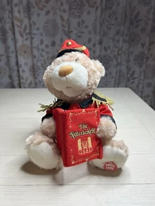 Peluche suave oso narrador animado Cuddle Barn “El Cascanueces” 10” funciona - Imagen 1 de 6
