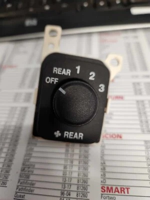 Interruptor de ar traseiro 74431-54J00 Suzuki XL-7 controle AC - Imagem 1 de 2