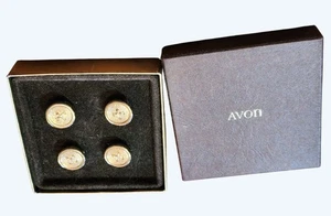 Vintage 1972 Avon goldfarbene Knopfhüllen 4er Set unbenutzt im Originalkarton - Bild 1 von 3