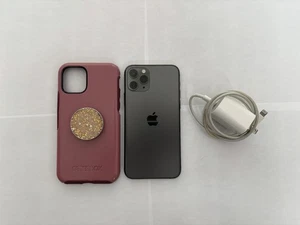 iPhone 11 Pro 64 Go débloqué - Excellent état (DM POUR OFFRE INFÉRIEURE) - Photo 1 sur 8