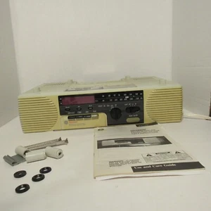 Modelo GE SPACEMAKER de colección: 7-4285A AM/FM estéreo con reloj, luz y toma de corriente añadida - Imagen 1 de 21