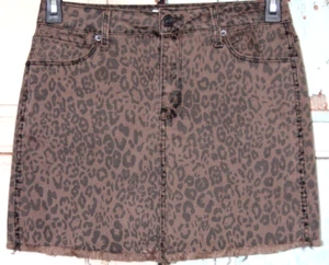 MUDD Juniors Skirt Flex Stretch Raw Hem Brown Animal Print Denim Jeans Size 7 - Picture 1 of 7