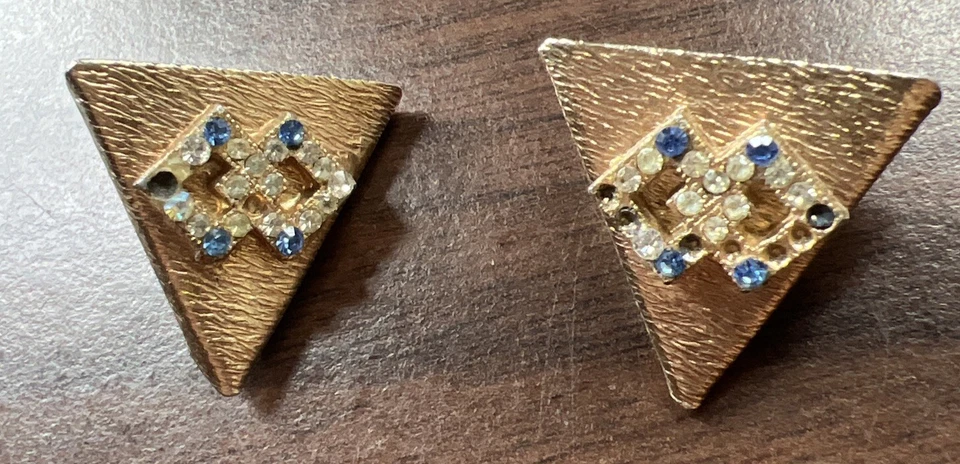 Par de puntos de punta de tornillo con cuello de camisa tono dorado vintage usados diamantes de imitación Foto 1 de 4