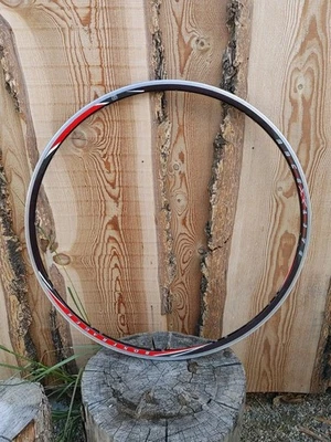 Bontrager Race X Lite 700c Rim +24 Bladed Spokes Rim Brake Compatible Madein USA - Image 1 of 4