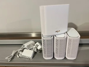 ASUS ZenWiFi XT8 AX6600 Tri-Band Mesh WiFi 6 System - 4-pak - Zdjęcie 1 z 2