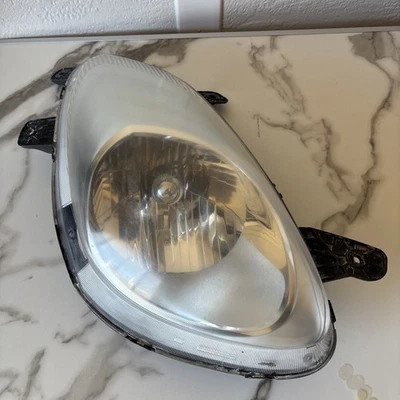 2006-2009 PONTIAC SOLSTICE PASSENGER RIGHT SIDE HEADLIGHT OEM - Image 1 of 4