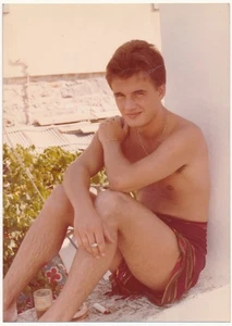 VTG PHOTO Affectionate HANDSOME Shirtless Swimsuit Beefcake Bulge Men Gay 1980 - Picture 1 of 2