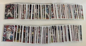 Sleeved 2025 Topps Flagship Silver Pack Complete Set #1-100 Costco Exclusive - Bild 1 von 3