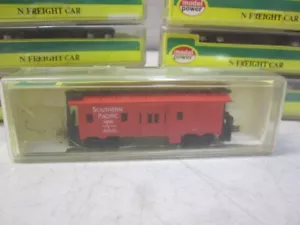 Model Power No. 3122 Southern Pacific Bay Window Caboose N Scale Collector's Car - Picture 1 of 3