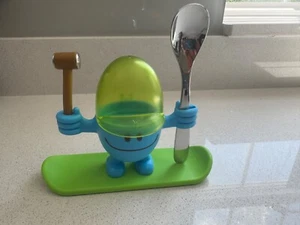 Willy Mia Fred Egg Cup Plastic Buddy People Holder Hammer Spoon Set 2 WMF New - Picture 1 of 6