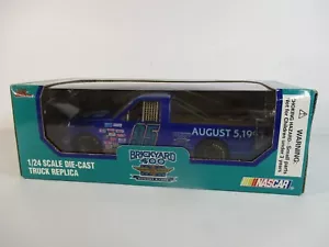 RACING CHAMPIONS 1/24 NASCAR SUPER TRUCK SERIES 1995 BRICKYARD 400 NEW IN BOX - Bild 1 von 9