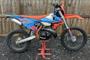 2018 KTM EXC 300 TPI Enduro - Picture 1 of 11