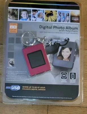 NEW!! Camera Digital. PINK Digital Photo Album keychain - stores 60 photos - Image 1 of 2
