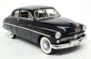 Danbury 1/24 - Mercury Club Coupe 1949 Black Diecast Scale Model Car - Picture 1 of 10