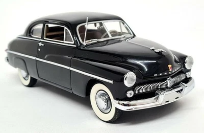 Danbury 1/24 - Mercury Club Coupe 1949 Black Diecast Scale Model Car - Image 1 of 4