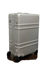 aluminium luggage carryon