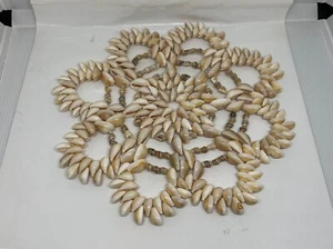 Tappetino per piante vintage Shell Trivet Hot Pad fatto a mano centrino cowrie conchiglie 10" - Foto 1 di 4