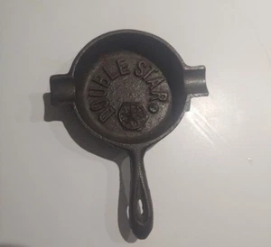 DOUBLE STAR Old Cast Iron Advertising Small AshTray Skillet - Picture 1 of 3