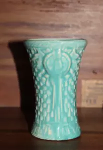 McCoy LEAVES & BASKETWEAVE 7" TURQUOISE BLUE AQUA VASE - Picture 1 of 3