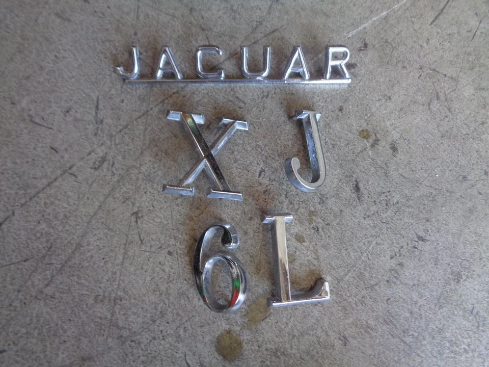 Jaguar XJ 1974 6L emblemas insignia maletero fabricante de equipos originales usado Foto 1 de 1