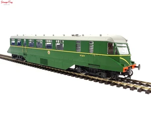 Heljan AEC Railcar W26W BR verde con bigotes de velocidad escala 1:76, escala OO - Imagen 1 de 9
