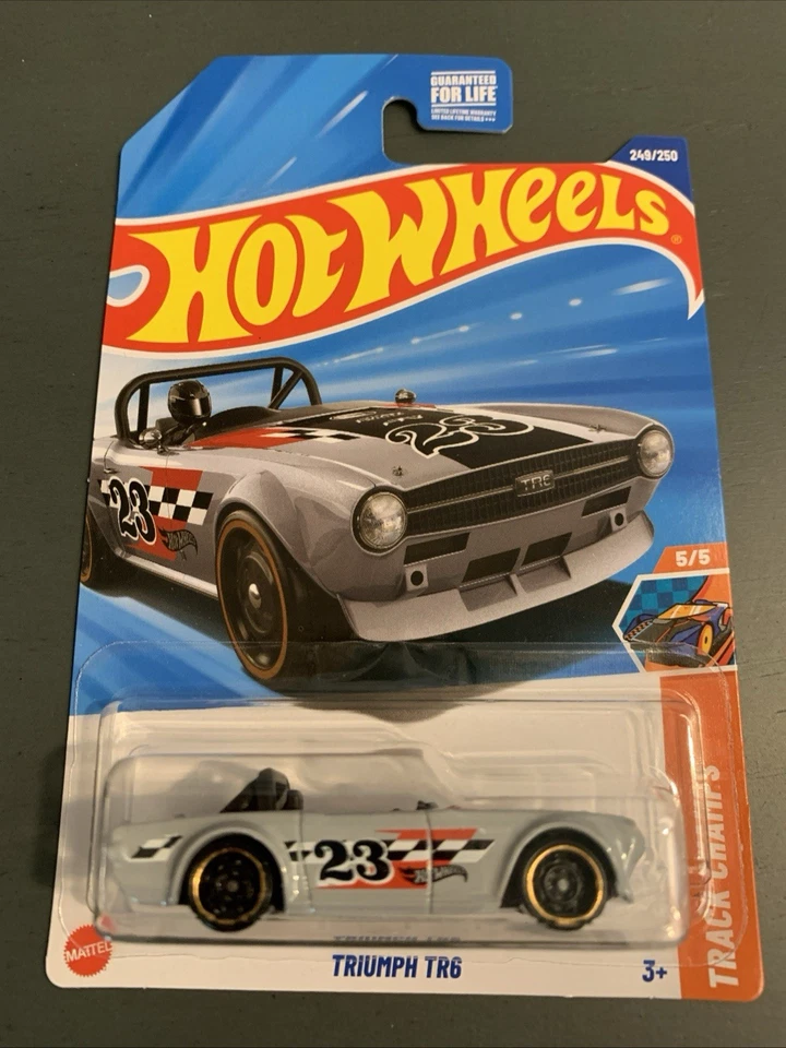 Hot Wheels Triumph TR6 2025 Treasure Hunt #249/250 Track Champs #5/5 Foto 1 de 1