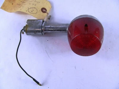 Indicador pisca-pisca traseiro OEM Winker 75 76 Yamaha RD125 RD 125B 12V lente vermelha - Imagem 1 de 4