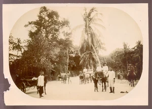 INDOCHINE Chau Doc, Colons identifiés* au pied du Nuy Sam, Citrate 1902 - 12x17 - Bild 1 von 1