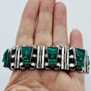 Green Onyx Panel Carved Mask Tribal Faces Link Bracelet 925 Silver Mexico 60gms - Picture 1 of 17