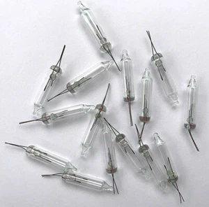 10 Replacement Mini Bulbs 2.5 Volt 0.425 Watts Christmas Lights Wht - Picture 1 of 4