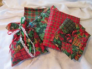  Weihnachten "Kissenhülle" Stoff Deko Geschenktüten NEU Handarbeit 5 Stück #A - Bild 1 von 5