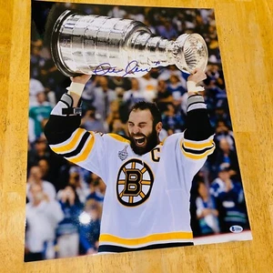ZDENO CHARA BOSTON BRUINS SIGNED / AUTOGRAPHED 16X20 PHOTO BECKETT COA - Picture 1 of 3