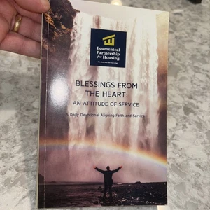 Blessings From The Heart: An Attitude Of Service A Daily Devotional Aligning - Imagen 1 de 7