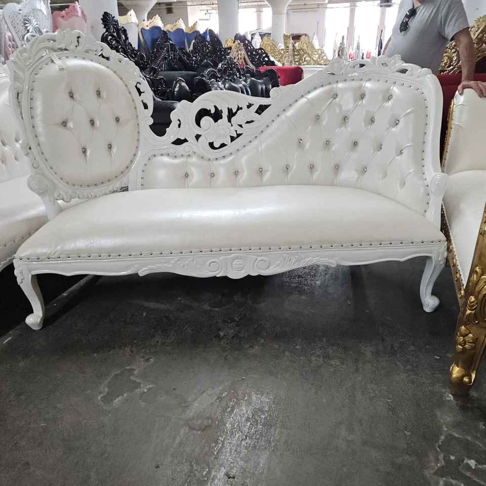 Preciosa Chaise Lounge 72" Largo Estilo Lujo Fiesta Trono - Blanco/Blanco Foto 1 de 1