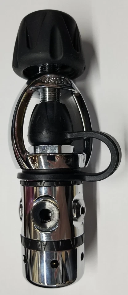 Open Box ScubaMax FG-11AS Classic Piston 1st stage Yoke Regulator - Image 1 of 2