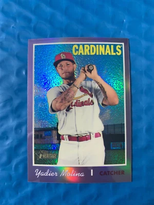 2019 Topps Heritage #THC-439 Yadier Molina Chrome Purple Refractor - Image 1 of 2