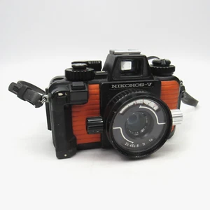 Nikon Nikonos-V Underwater Film Camera Orange 35mm F2.5 Lens - UNTESTED - Picture 1 of 14