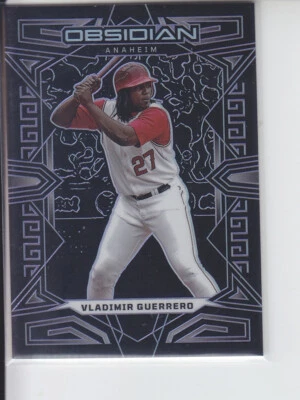 Grabado púrpura obsidiana Panini Chronicles 2023 Vladimir Guerrero/25 ángeles #32 Foto 1 de 2