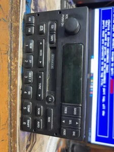 Audio & Visual Equip.(radio) FORD VAN E150 98 99 00 01 02 03 04 - Bild 1 von 4