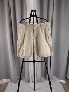 Columbia Men’s Tan, Beige, Multi Pocket Hiking, Casual Cotton Shorts Size 40X10 - Picture 1 of 10