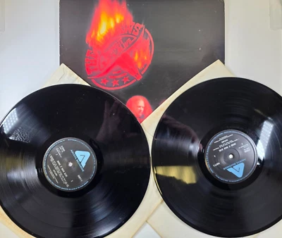 Outlaws Bring It Back Alive 2 x LP Album vinyl record gatefold sleeve on Arista - Image 1 of 4