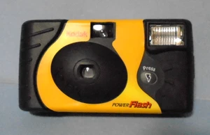 NEW Kodak Power Flash 800 Speed Film 35mm Camera Vintage - Picture 1 of 2