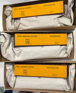 Accurail HO 3361 - 40' Wood Reefer) FGE Fruit Growers Exp. Brand New 3 Diff #’s - Bild 1 von 3