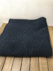 STUDIO NAVY BLUE QUILTED COVERLET MATELASSE QUEEN COTTAGE 100% COTTON 90x94" EUC - Picture 1 of 10