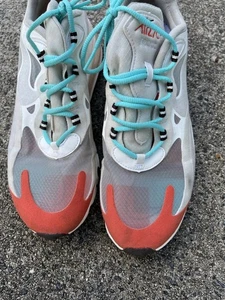 Scarpe Nike Air Max 270 React da donna taglia 8,5 avorio bianco arancione AT6174-200 - Foto 1 di 5