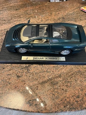 Maisto | Jaguar XJ220 | (1992) | Modellauto - Bild 1 von 3
