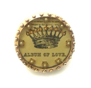 Maximal Art Pin Brooch Gold Valentines Day Album of Love Crown Vintage John Wind - Picture 1 of 1